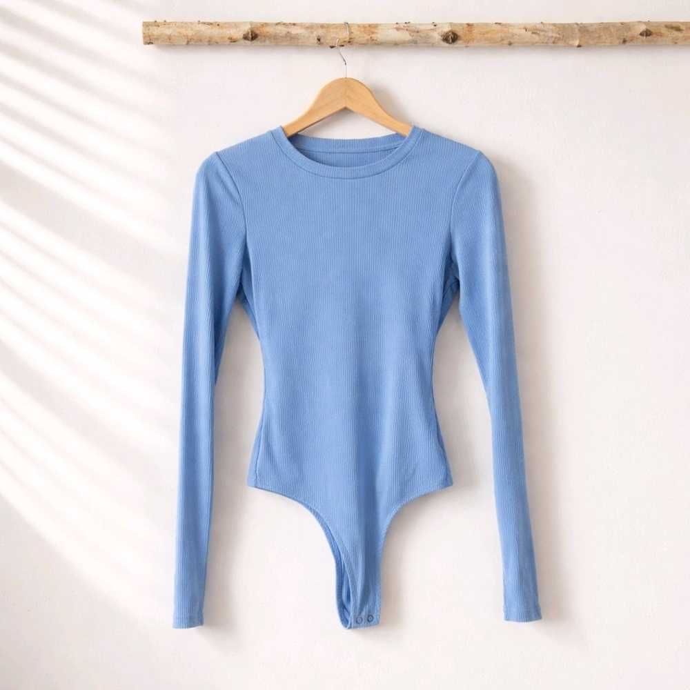 American Eagle Outfitters Sky Blue Ribbed Bodysuit Size M